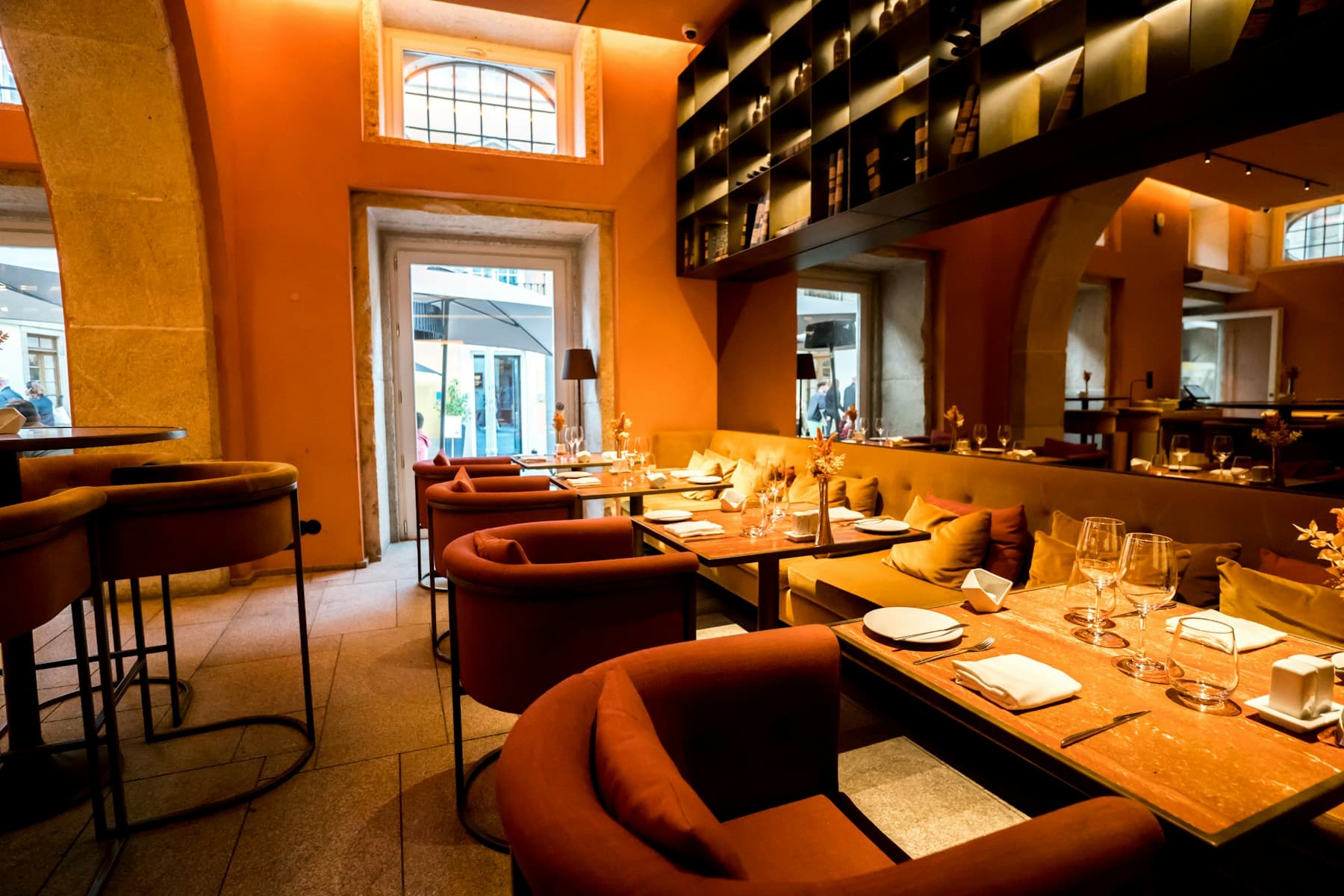 Casa Aurelia restaurant atmosphere